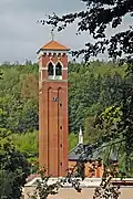 Campanile der Kirche