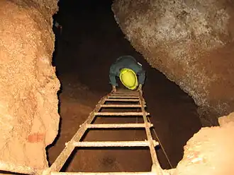 Schacht zur Thermalquelle