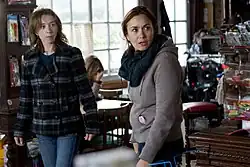 Sylvie Testud (links) und Éléonore Faucher (1973–2023) bei den Dreharbeiten zum Film: ⊙49.637111111111-1.8456111111111