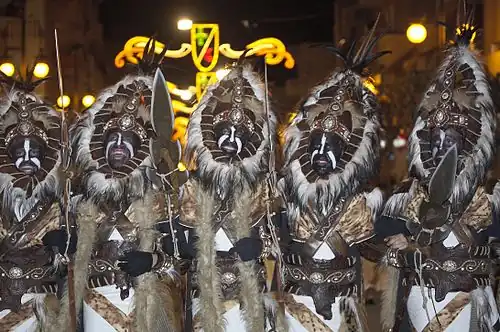 „Moros y Cristianos“: Einzug der Mauren (El Campello, 2006)