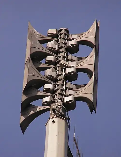 Elektronische Hörmann Sirene mit 2,4 kW Leistung des Industrieparks Höchst