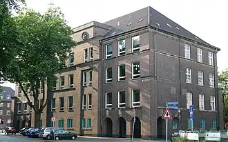 Das C-Gebäude des Elsa-Brändström-Gymnasium