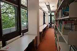 Emil-Figge-Bibliothek innen