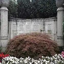 Emil Huber-Stockar (1865–1939) Unternehmer, Eisenbahnpionier. Maria Helene Huber-Stockar (* 20. November 1870; † 21. Juni 1966) Grab, Friedhof Enzenbühl, Zürich