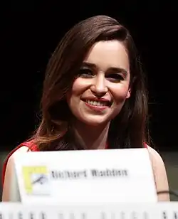 Emilia Clarke spielt Qi’ra.