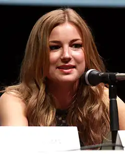 Emily VanCamp (2013)