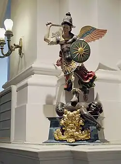 Figur des Erzgengel Michael