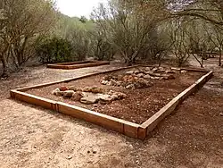 Gräber neben dem Bereich I