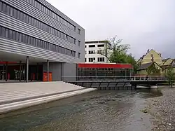 Der Lochbach auf dem Campus der TH Augsburg