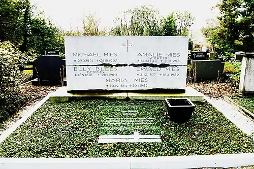 Familiengrabstätte Mies, Westfriedhof Aachen