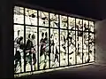 Bleiverglaste Fensterwand in der Aussegnungshalle Bad König, Glas, ca. 12 m lang, 1956