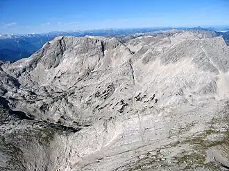 Feuertalberg (links) und Temlberg (rechts)