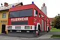 Feuerwehrhaus in Form eines Feuerwehrautos in Bairisch Kölldorf, Steiermark