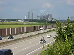 Bei Eschweiler, im Hintergrund Kraftwerk Weisweiler