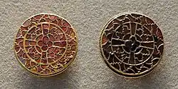 Scheibenfibelpaar aus dem Arnegundegrab ca. 6. Jhd.