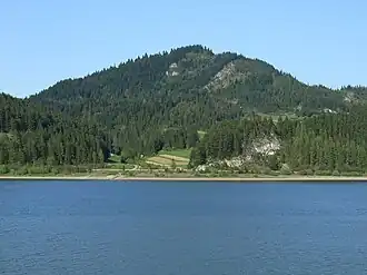 Oberhalb des Jezioro Czorsztyńskie