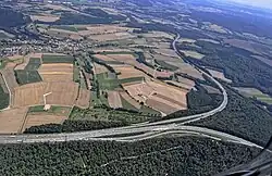 Blickrichtung Süden, oben A7 -> Fulda, rechts A5 -> Frankfurt
