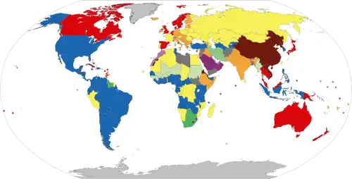 Weltkarte mit, je nach Regierungsform, unterschiedlich eingefärbten Flächen