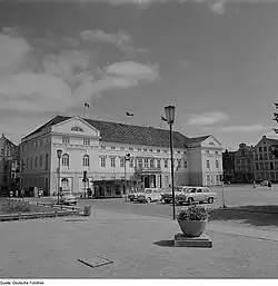 Das im Sinne des Sozialistischen Klassizismus umgestaltete Erscheinungsbild des Rathauses (vor 1977)