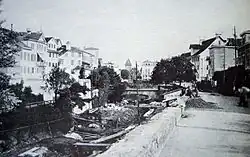 Gleiche Ansicht 1864: Der Fröschengraben wird zugeschüttet