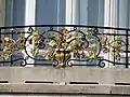 Balkongeländer am Gebäude der Französischen Botschaft
