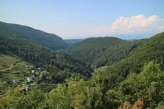 Frauenkogel über dem Thaler Graben von Nordosten (Burgruine Gösting)