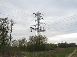 Doppelter 110-kV-Abzweig mit Strombegrenzungsdrossel an der äußeren Phase