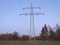 Originalmast im ehemaligen Abschnitt Aschaffenburg–Kelsterbach bei Stockstadt, heute 110 kV