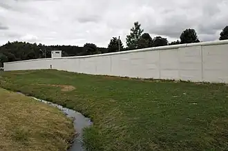 Originalteil der Mauer