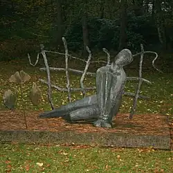 Mahnmal, Vorderansicht