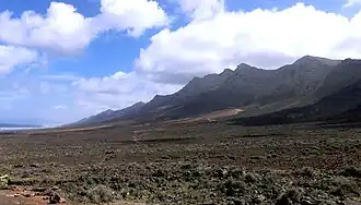 Blick auf den Pico de la Zarza von der Westküste bei Cofete