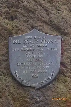 Inschriftenplatte am Gedenkstein von 1880 (2021)