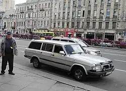 GAZ-310221 Kombi als Taxi