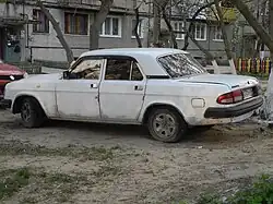 GAZ-3110 Wolga, Seitenansicht