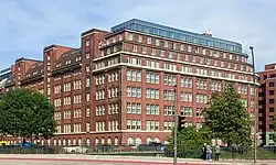 Kontorhaus „Sonninhof“, ehemals Zentrallager und Süßwarenfabrik der GEG