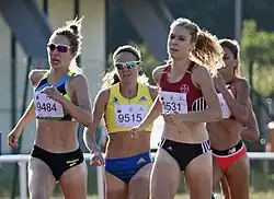 Lauren Johnson (Mitte) Rang acht in 4:10,01 min