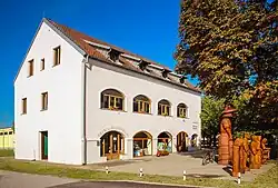 Galerie Petar Smajić und ehemaliges Herrenhaus Reiner