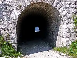 Das Tunnelportal der Galleria D’Havet im Val Canale
