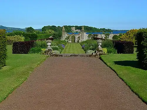 Blick von Kinross House auf Loch Leven (Castle)