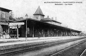 Gleisseite des Empfangsgebäudes als der Bahnhof noch Altmünsterol hieß