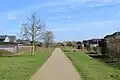 Neuangelegter Parkweg auf dem ehemaligen US-Bereich.