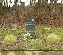 Mahnmal am Bahnhof Fischerhof