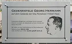 Gedenkstele im Georg-Hermann-Garten in Berlin-Friedenau