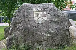 Findling mit Ortswappen