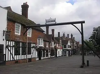 Das „George Hotel“ im Zentrum von Crawley