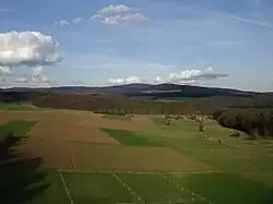 Der Große Feldberg ist von vielen Stellen Südhessens aus zu sehen.