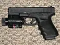 Glock 23 mit Tactical Light