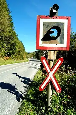 Aufgelassener Bahnübergang südlich von Hüttenberg