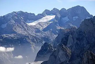 Blick zum Großen Gosaugletscher (links) mit Hohem Dachstein (2995 m), Mitterspitz und Torstein 2010