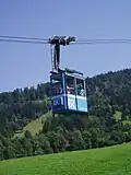 Kabine der Grüntenseilbahn mit BR-Logo